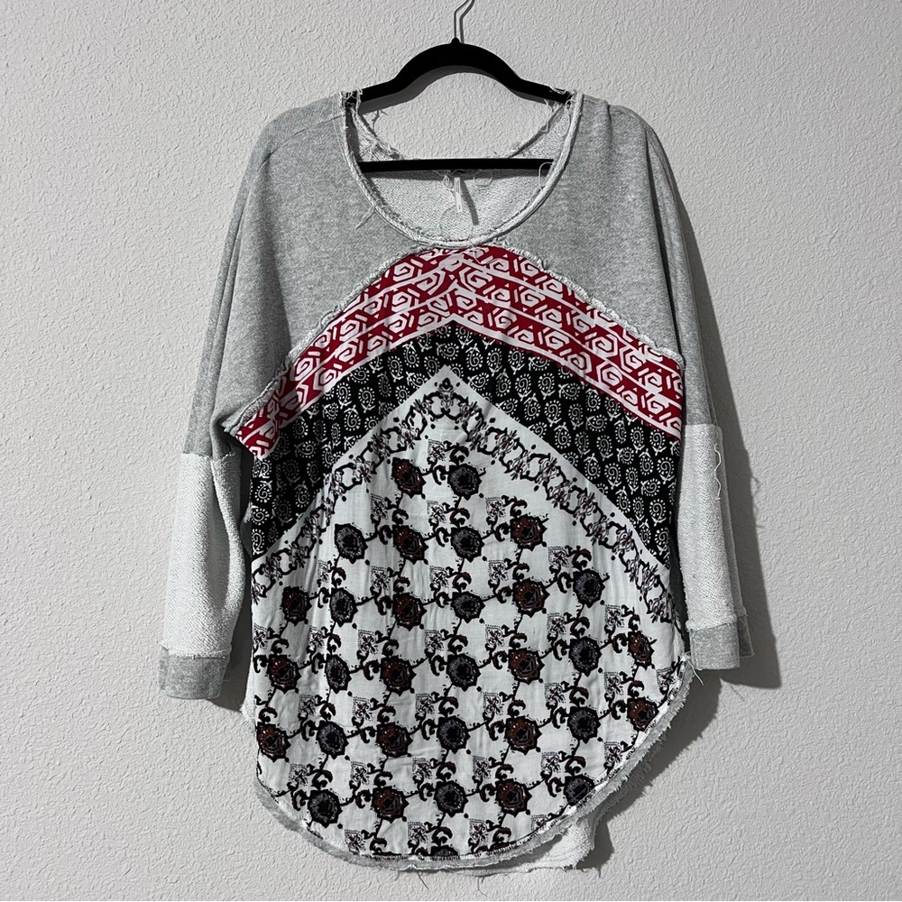 Free People Women’s Long Sleeve Loose Fit Sweater Size Small